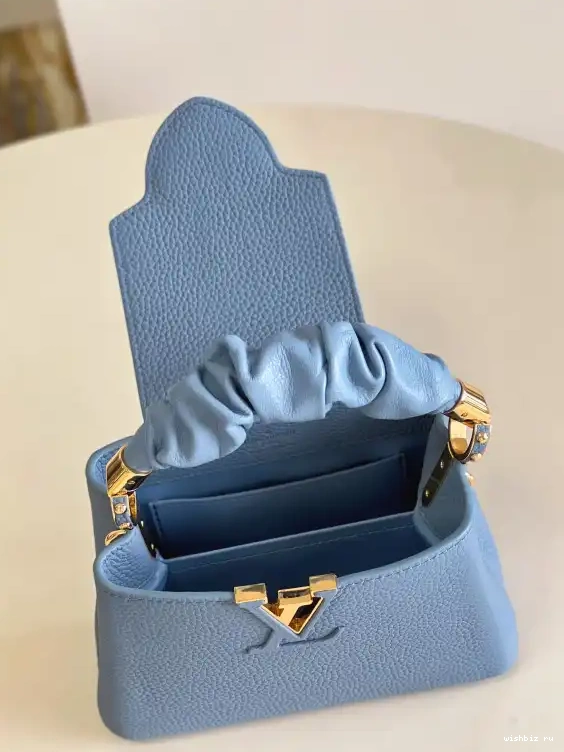 WIS CAPUCINES MINI LOUIS VUITTON 0706